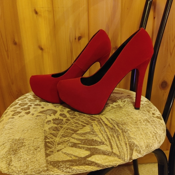 Platform high heels - Picture 5 of 5